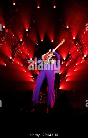 24 marzo 2023, Roma, Italia: Maneskin, il più famoso gruppo rock italiano, vincitore dell'Eurovision Song Contest 2021 per l'Italia con â€œZitti e buoniâ€ nella loro prima mostra a Roma per Loud Kids Tour. (Credit Image: © Stefano Cappa/Pacific Press via ZUMA Press Wire) SOLO PER USO EDITORIALE! Non per USO commerciale! Foto Stock