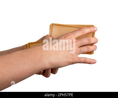 Le mani rimescolano le carte tarocchi isolate su sfondo bianco. Foto Stock