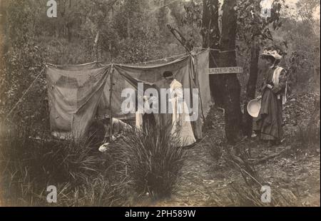 Ladies' Bath 1903 di Archibald James Campbell Foto Stock