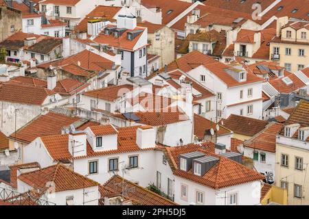 Vista panoramica aerea del centro di Lisbona all'alba, Portogallo Foto Stock