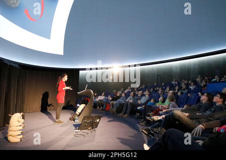 Durante l'opportunità di presentare un'idea di un microworld pieno di creature fantastiche durante il 'Days of Electron Microscopy in Brno' in corso Foto Stock