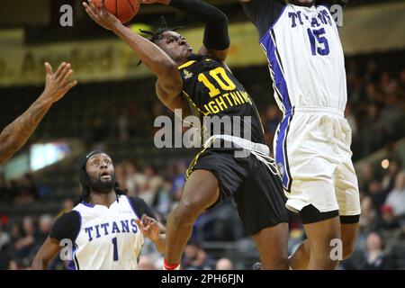 London Ontario Canada, 16 2023 marzo, la London Lightning sconfigge i Kitchener Titans 89-82. Mike Nuga(10) della London Lightning. Luke Durda/Alamy Foto Stock