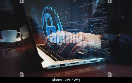 Sicurezza informatica e protezione del computer digitale con il simbolo del lucchetto e la tastiera del computer. Portatile a portata di mano. Rete, cyber tecnologia e ba Foto Stock