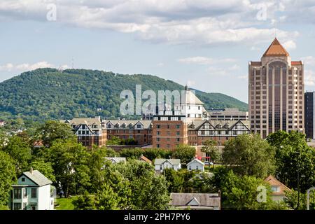 Virginia Appalachian Mountains Roanoke City skyline centro città centro, edifici, Foto Stock