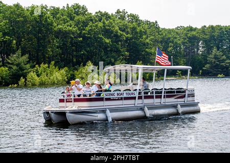 Pennsylvania Pocono Mountains Lake Wallenpaupack, giro panoramico in barca paesaggio acquatico, tour passeggeri, Foto Stock