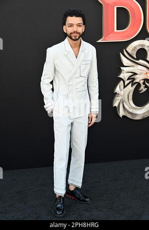 Los Angeles, Stati Uniti. 26th Mar, 2023. Justice Smith alla prima per 'Dungeons & Dragons: Honor Among Thieves' al Regency Village Theatre. Picture Credit: Paul Smith/Alamy Live News Foto Stock