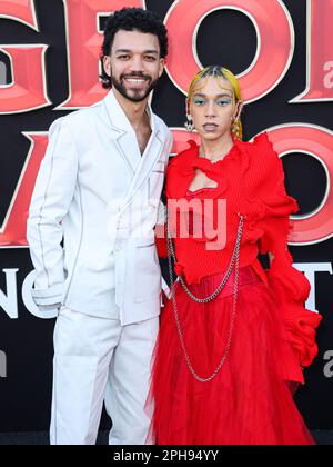 Westwood, Stati Uniti. 26th Mar, 2023. WESTWOOD, LOS ANGELES, CALIFORNIA, USA - MARZO 26: L'attore americano Justice Smith e l'artista musicale Cameo Adele arrivano al Los Angeles Premiere of Paramount Pictures e al "Dungeons & Dragons: Honor Among Thieves' tenuto al Regency Village Theatre il 26 Marzo 2023 a Westwood, Los Angeles, California, Stati Uniti. (Foto di Xavier Collin/Image Press Agency) Credit: Image Press Agency/Alamy Live News Foto Stock