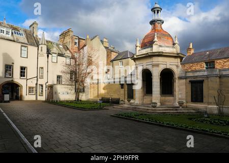 Uno dei più bei memoriali di guerra in Gran Bretagna si trova ai confini scozzesi nel Royal Burgh of Peebles Foto Stock