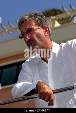 FOTO D'ARCHIVIO: Eddie JORDAN avrà 75 anni il 30 marzo 2023, 23 SN Monaco 2805.jpg Formula 1, Gran Premio di Monaco il 28 maggio 2003 Eddie JORDAN, GBR, Team Manager Jordan, HF, ?SVEN SIMON, Huyssenallee 40-42,45128 e ssen #tel.0201 45 56#fax 0201/23 45 39#account 1428150 C ommerzbank e ssen BLZ 36040039#www.SvenSimon.net. Foto Stock