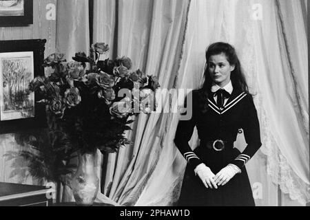 Archivi 80ies: Attrice francese Marie-Sophie Pochat, in 'Gigi', Teatro Celestins, Lione, Francia, 1984 Foto Stock