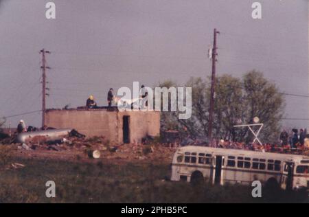 Mount Carmel, Texas, Stati Uniti. 22nd ago, 2021. 1993 dopo l'incendio del Branch Davidian Compound di Waco, Texas, il 19 aprile 1993, che ha ucciso più di 75 persone, tra cui due dozzine di bambini. (Credit Image: © Bob Daemmrich/ZUMA Press Wire) SOLO PER USO EDITORIALE! Non per USO commerciale! Foto Stock