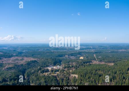 Vista aerea dello stato di Washington occidentale dalle Cascade Mountains nel marzo 2023 Foto Stock