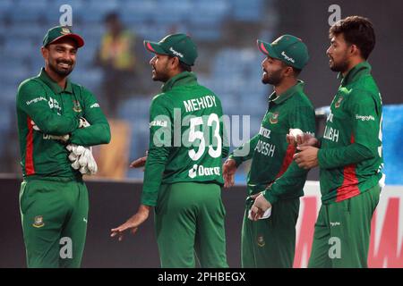 Litton Kumar Das, Mehidy Hasan Miraz, Tawhid Hridoy e Nazmul Hasan Shanto come Bangladesh vincere contro l'Irlanda da 22 run (metodo DLS) nei primi T20 Foto Stock