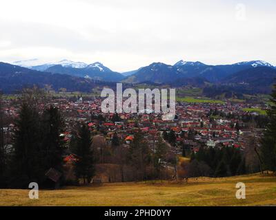 Vista panoramica su Oberstdorf, Baviera, Germania Foto Stock