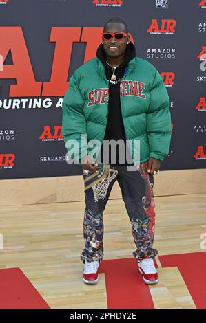 Los Angeles, Stati Uniti. 27th Mar, 2023. Theotis alla prima mondiale per 'Air' al Regency Village Theatre. Picture Credit: Paul Smith/Alamy Live News Foto Stock