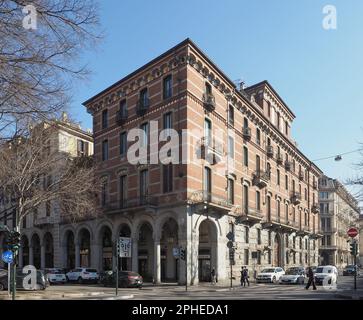 TORINO, ITALIA - CIRCA GENNAIO 2023: Corso Vinzaglio e corso Matteotti Foto Stock