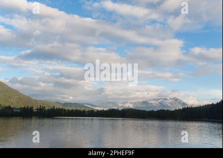 Lago Mosvatnet nel comune di Stavanger nella contea di Rogaland, Norvegia Foto Stock
