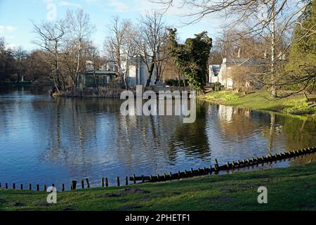 Anfiteatro sull'isola di Lazienki Krolewskie - Parco delle Terme reali di Varsavia, Polonia Foto Stock