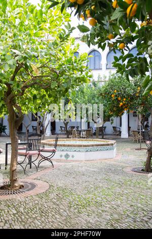 Parador Hotel patio, Guadalupe, Spagna Foto Stock