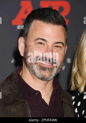 Los Angeles, California, Stati Uniti. 27th Mar, 2023. Jimmy Kimmel partecipa alla prima mondiale di 'AIR' degli Amazon Studios al Regency Village Theatre il 27 marzo 2023 a Los Angeles, California. Credit: Jeffrey Mayer/JTM Photos/Media Punch/Alamy Live News Foto Stock