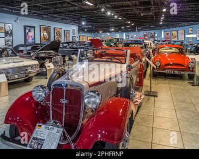 Auto nel Museo dell'Automobile di Tampa Bay a Pinellas Par Florida USA Foto Stock