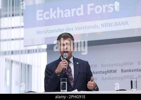 Duesseldorf, Germania. 28th Mar, 2023. Eckhard Forst, Presidente del Consiglio di amministrazione di NRW.BANK, interviene alla NRW Bankentag. Il NRW Bankers' Day è un'azienda che si occupa di NRW. Credit: David Young/dpa/Alamy Live News Foto Stock