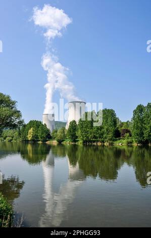 Vicino al confine belga; vicino Givet; la centrale di Chooz porta il rischio nucleare al confine belga nelle Ardenne francesi | la centra Foto Stock