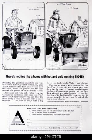 Annuncio di Allis-Chalmers Big-Ten su una rivista NatGeo, aprile 1966 Foto Stock