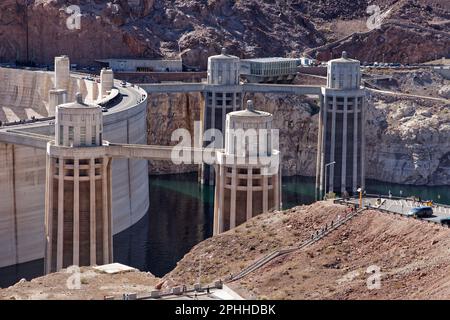 Diga di Hoover tra gli stati dell'Arizona e del Nevada, USA Foto Stock