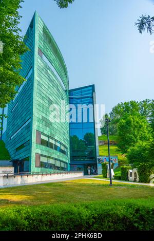 KUMU museo d'arte nella capitale estone Tallin. Foto Stock