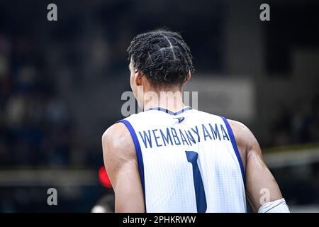 Parigi, Francia. 28th Mar, 2023. Victor Wembanyama durante il campionato francese, Betclic elite partita di basket tra le Mans Sarthe Basket (MSB) e Metropoliti 92 (Mets o Boulogne-Levallois) il 28 marzo 2023 a Parigi, Francia. Foto di Victor Joly/ABACAPRESS.COM Credit: Abaca Press/Alamy Live News Foto Stock