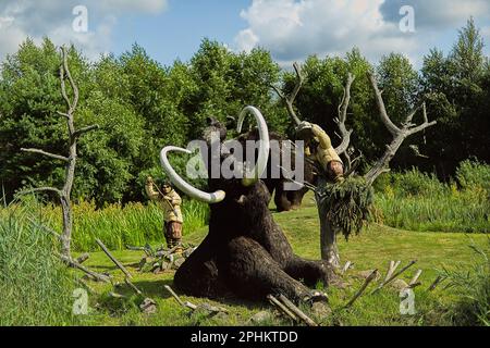 Park dinozaurów w Łebie w północnej Polsce nad morzem Bałtyckim. Foto Stock