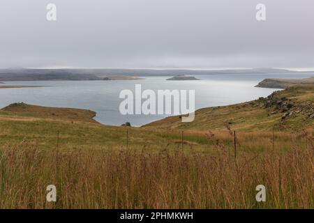 La diga di Sterkfontein, situata appena fuori dalla città di Harrismith, nello Stato libero, provincia del Sudafrica Foto Stock