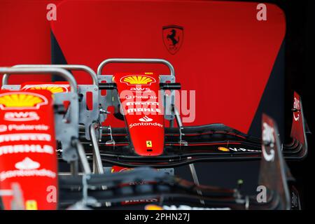 Albert Park, 29 marzo 2023 l'ala anteriore della Ferrari SF-23 è in mostra nella pit lane durante il Gran Premio d'Australia di Formula 1 di Corleve/Alamy Live News 2023 Foto Stock