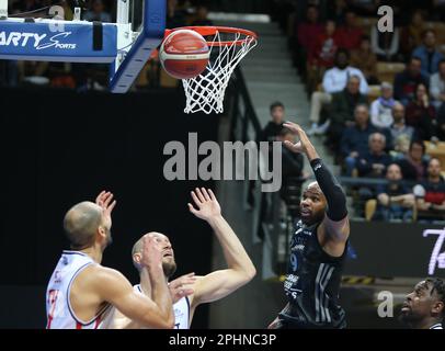 Alex TYUS di LDLC ASVEL durante la Coppa di Francia, Top 8, quarti di finale incontro di pallacanestro tra LDLC ASVEL e Cholet Basket il 18 marzo 2023 all'Arena Loire a Trelaze, Francia - Foto Laurent Lairys / DPPI Foto Stock