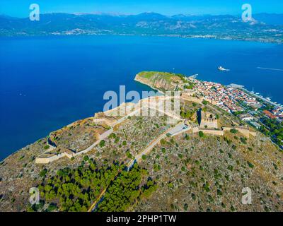 Vista panoramica della fortezza di Palamidi e della città greca di Nafplio. Foto Stock