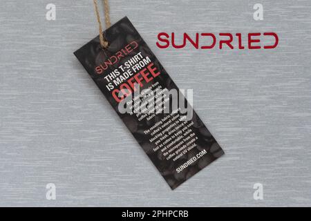 Marchio di abbigliamento sundried - top sportivo realizzato con macinato di caffè riciclato Foto Stock