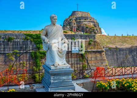 Statua di Guilford sull'isola greca di Corfù. Foto Stock