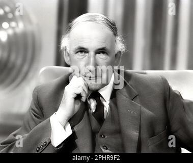 Bernard Lovell, Sir Alfred Charles Bernard Lovell (1913 – 2012) fisico inglese e radioastronomo. Foto Stock