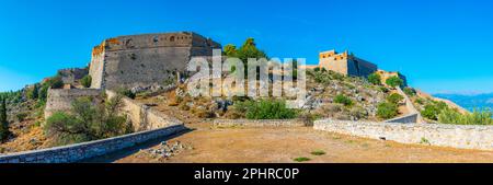 Rovine della fortezza di Palamidi nella città greca di Nafplio. Foto Stock