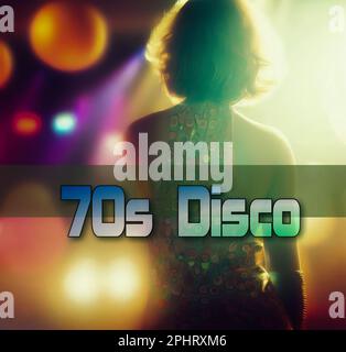 70s disco - una donna dal retro che balla nell'atmosfera tipica di una discoteca del 70s Foto Stock