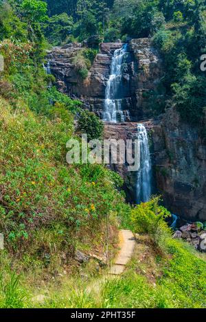 Ramboda cade vicino a Nuwara Eliya, Sri Lanka. Foto Stock