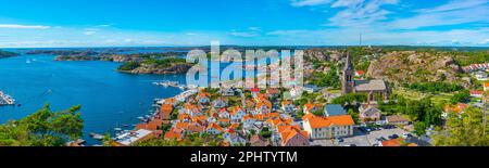 Vista panoramica della città svedese di Fjällbacka. Foto Stock