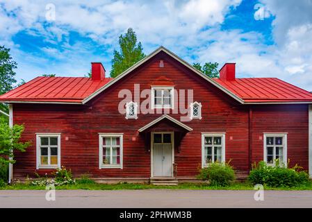 Edifici residenziali di vecchia fabbrica a Fiskars, Finlandia. Foto Stock