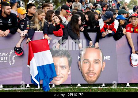 Melbourne, Australia. 30th Mar, 2023. Spettatori, tifosi durante la Formula 1 Rolex Australian Grand Prix 2023, 3rd° round del Campionato Mondiale di Formula uno 2023 dal 31 marzo al 2 aprile 2023 sul circuito Albert Park, a Melbourne, Australia - Foto DPPI Credit: DPPI Media/Alamy Live News Foto Stock