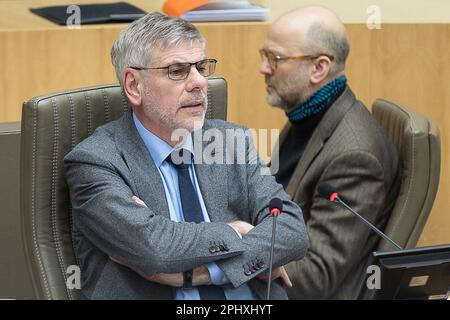 Bruxelles, Belgio. 29th Mar, 2023. Filip Dewinter di Vlaams Belang, nella foto, durante una sessione plenaria del Parlamento fiammingo a Bruxelles, mercoledì 29 marzo 2023. FOTO DI BELGA JAMES ARTHUR GEKIERE Credit: Belga News Agency/Alamy Live News Foto Stock