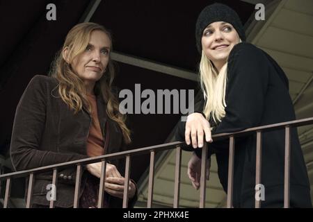 LA TENUTA (2022) TONI COLLETTE ANNA FARIS DEAN CRAIG (DIR) FIRMA FILM/COLLEZIONE MOVIESTORE Foto Stock