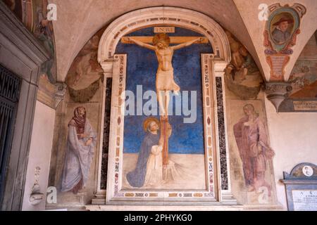 Affresco di Sant'Angelo, San Domenico che adora la Crocifissione, al Museo di San Marco, Firenze Foto Stock