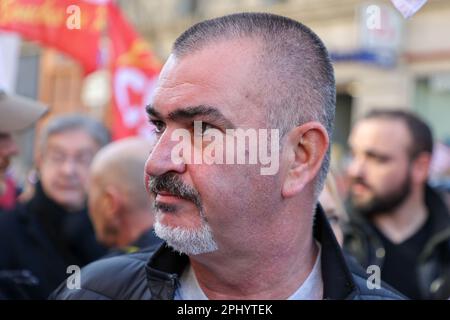 Marsiglia, Francia. 11th Feb, 2023. Il segretario generale dell'Unione dipartimentale della Confederazione Generale del lavoro (CGT) di Bouches-du-Rhône, Olivier Mateu, visto durante una manifestazione a Marsiglia. Il 53rd° congresso del CGT deve eleggere il successore di Philippe MARTINEZ, attuale segretario generale dell'Unione del CGT (Confederazione generale del lavoro). Olivier Mateu, è candidato e sostenitore di una linea dura e radicale. Credit: SOPA Images Limited/Alamy Live News Foto Stock