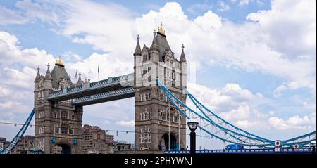 Il Tower Bridge e la Torre di Londra - destinazione di viaggio Londra, Regno Unito, 1st giugno 2019 Foto Stock